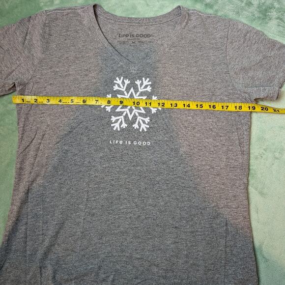 Life Is Good women's Snowflake Crusher tee medium - Picture 3 of 3